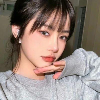 看她轻轻的飞起